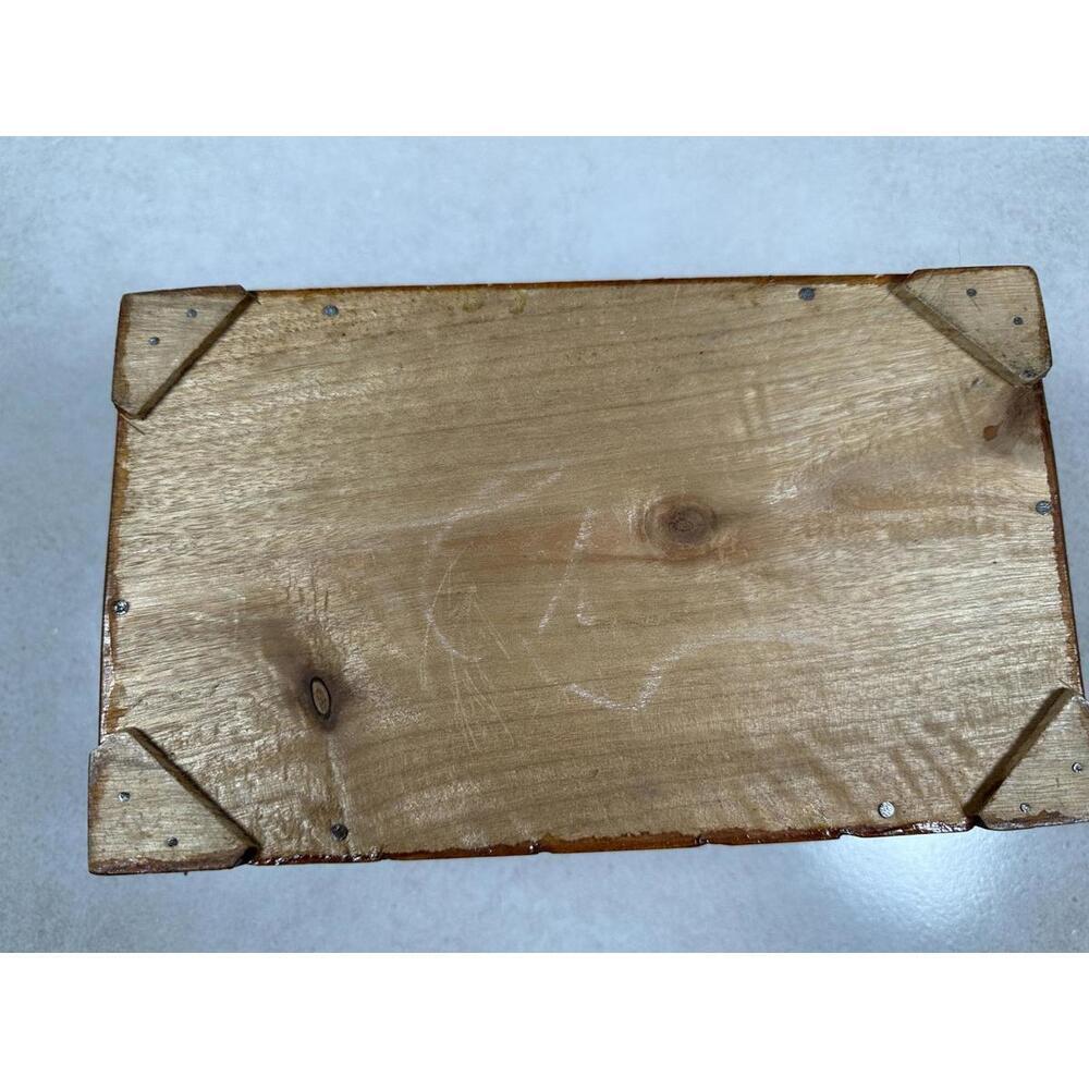 VTG Handcarved Chinese Wooden Jewelry Trinket Box Brass Pin Latch Scene Art - Picture 7 of 7
